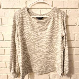 Ellen Tracy Gray Zebra Print Sweater M